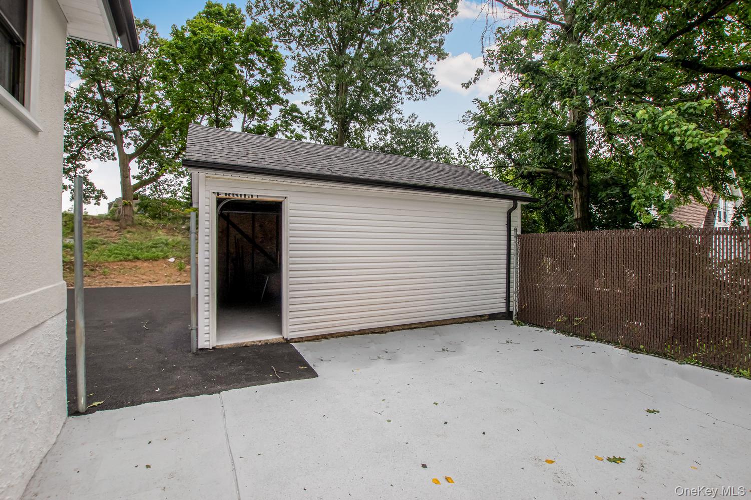 77 Ridge Road
