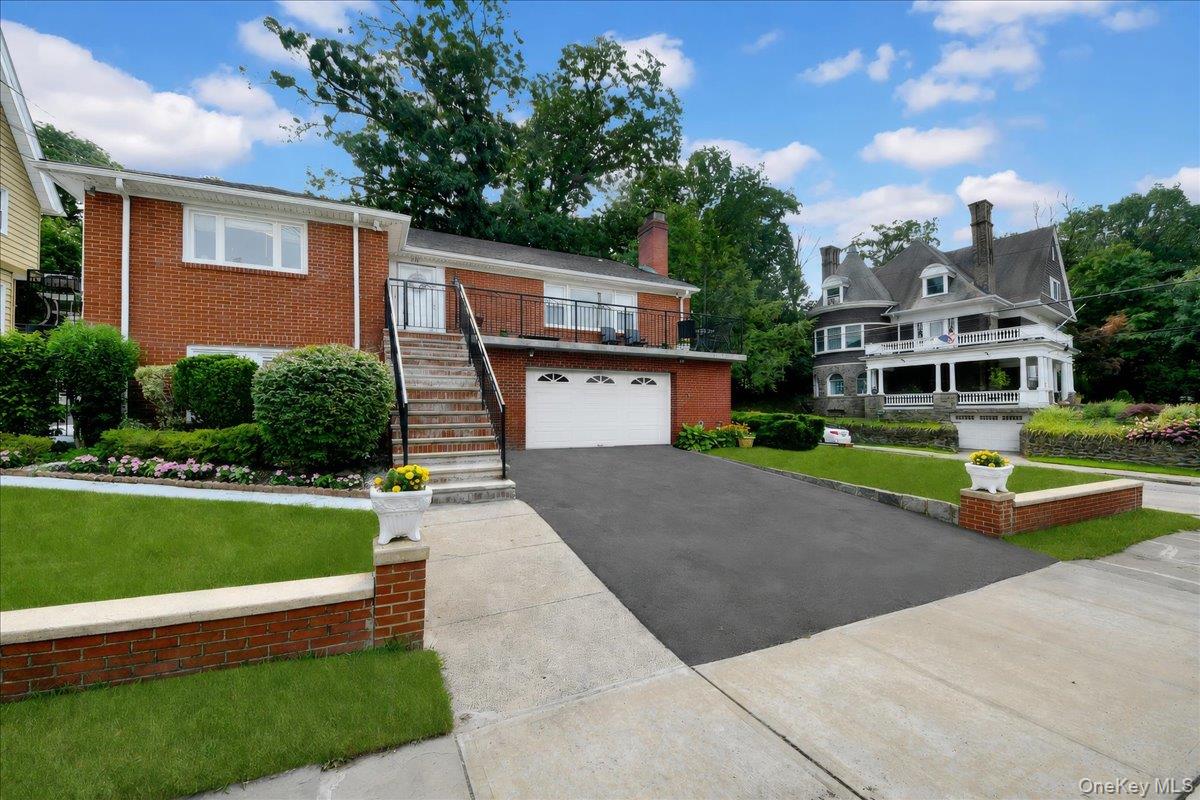 238 Van Cortlandt Park Avenue