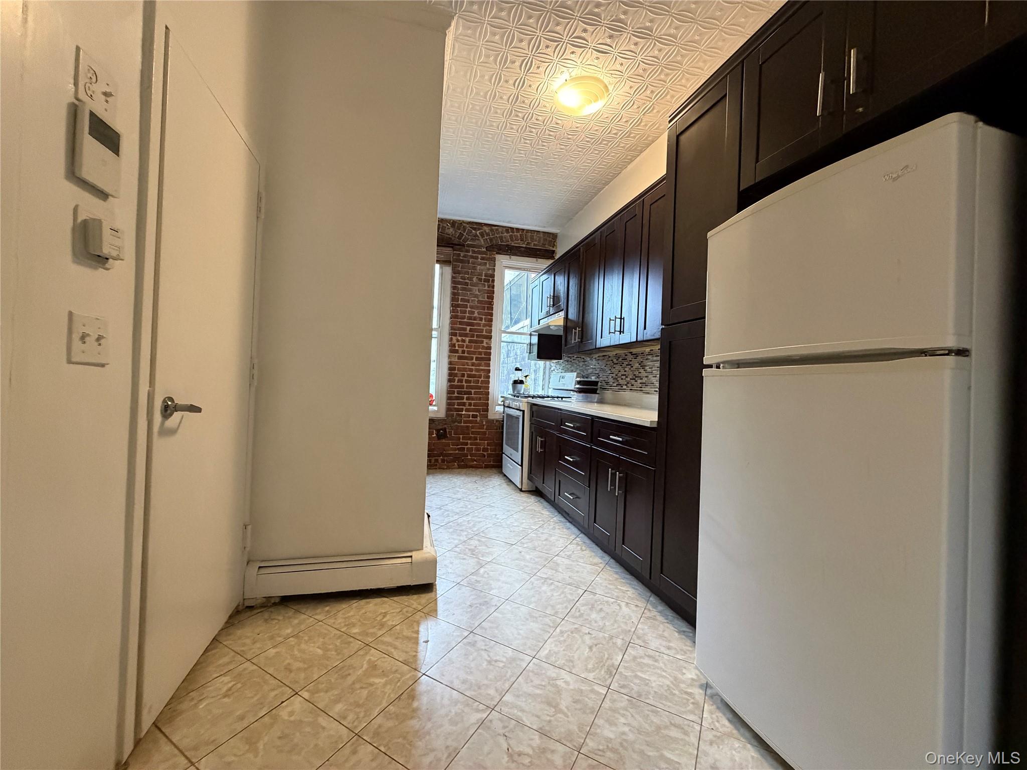 52 Main Street Unit: 3R