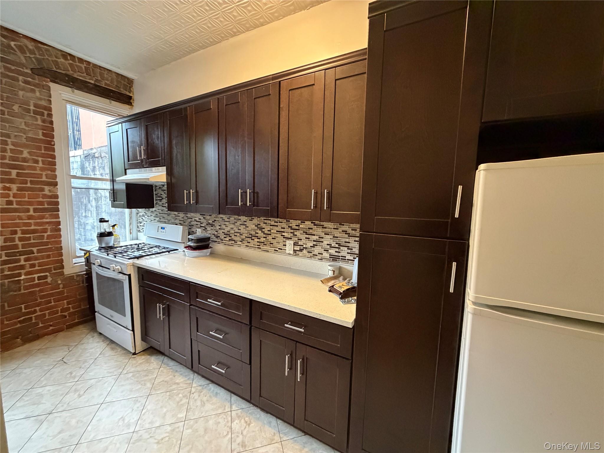 52 Main Street Unit: 3R