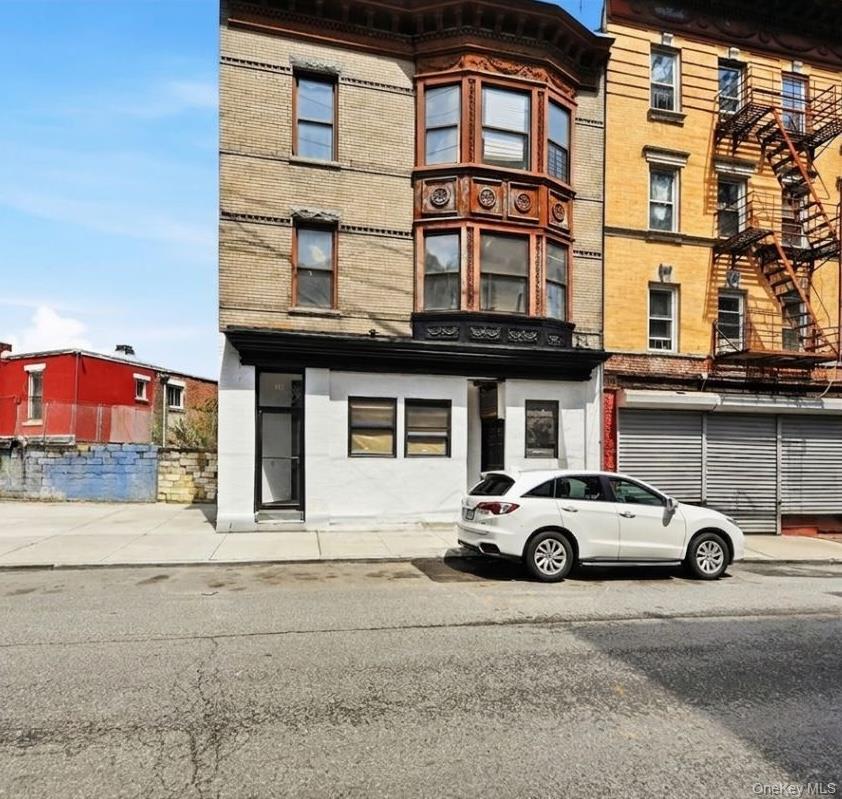 35 Lawrence Street Unit: 2