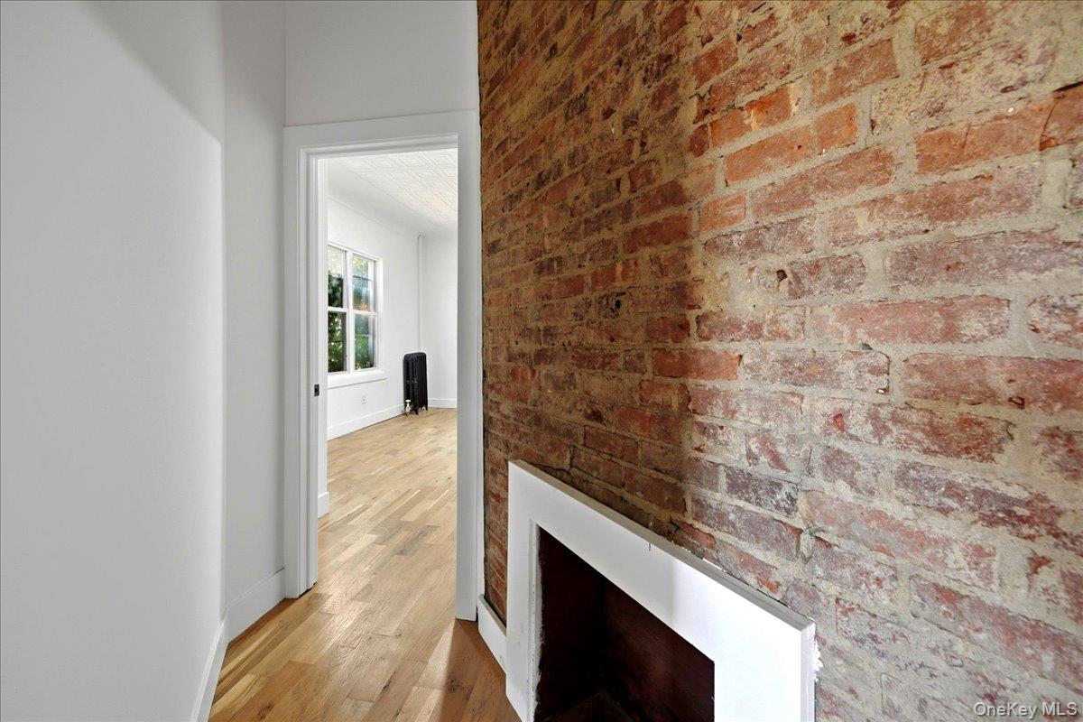 301 Warburton Avenue Unit: 1