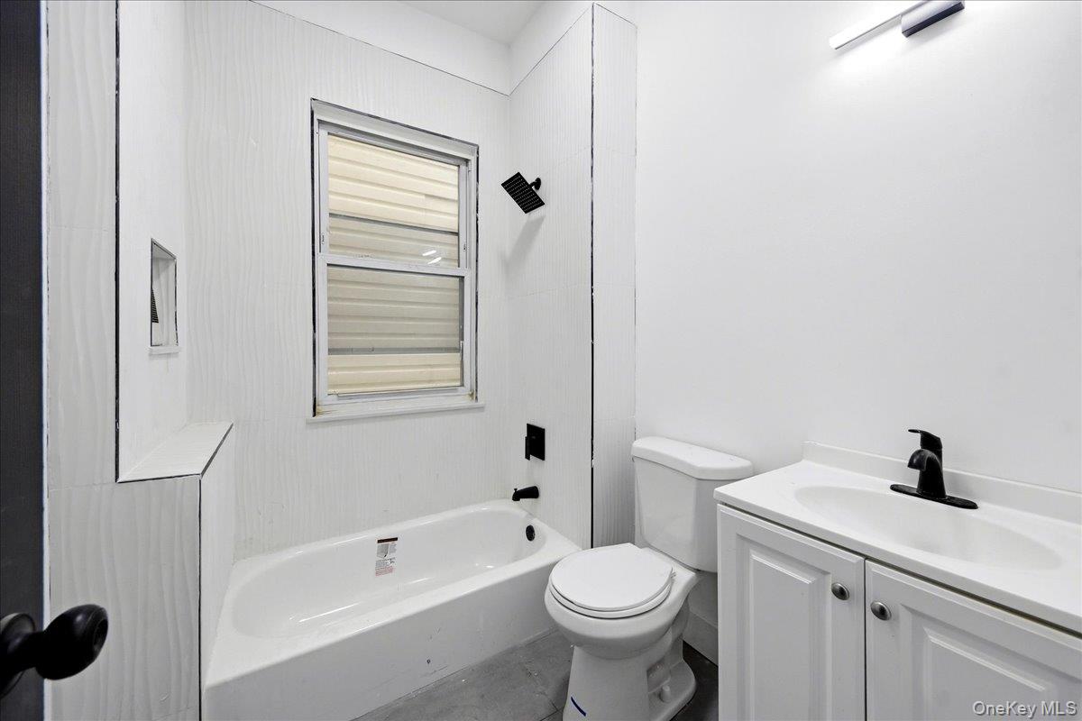 301 Warburton Avenue Unit: 1