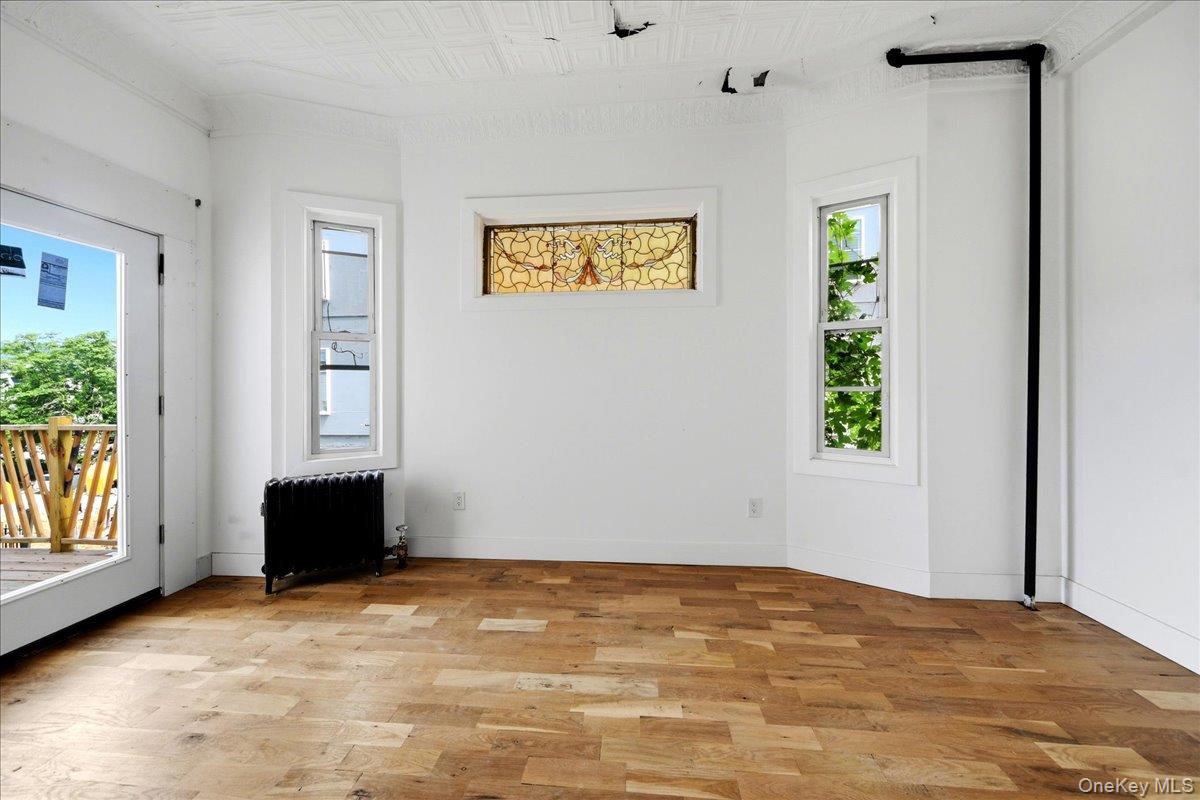 301 Warburton Avenue Unit: 1