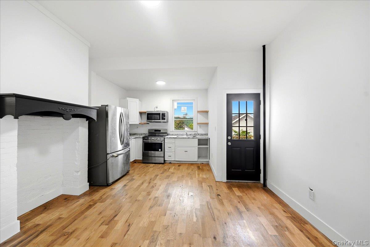 301 Warburton Avenue Unit: 1