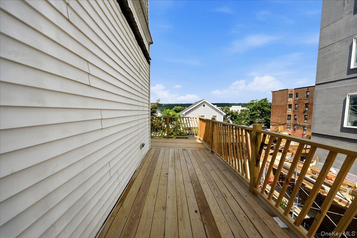 301 Warburton Avenue Unit: 1