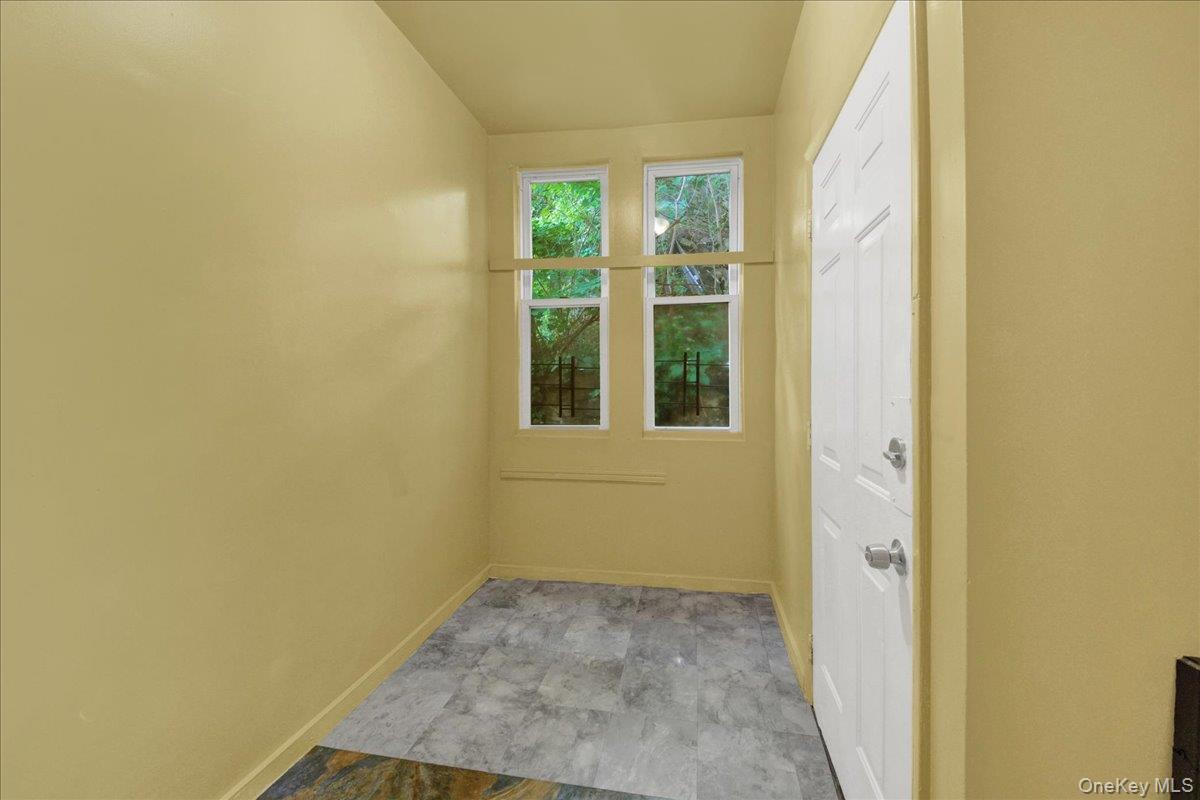 89 Saratoga Avenue Unit: 1