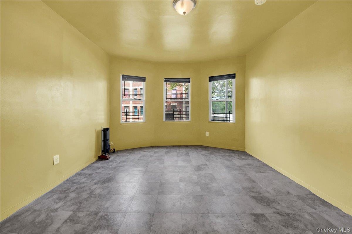 89 Saratoga Avenue Unit: 1
