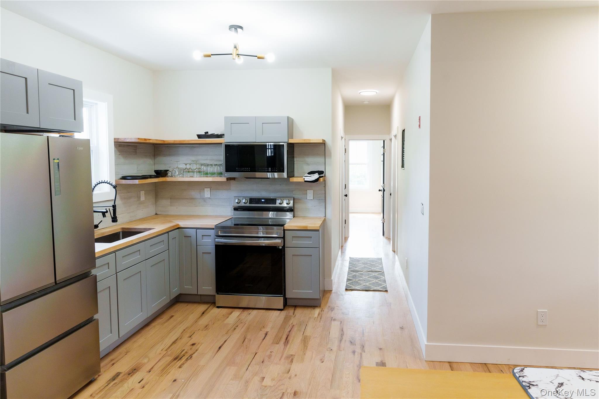 328 columbia Street Unit: 2
