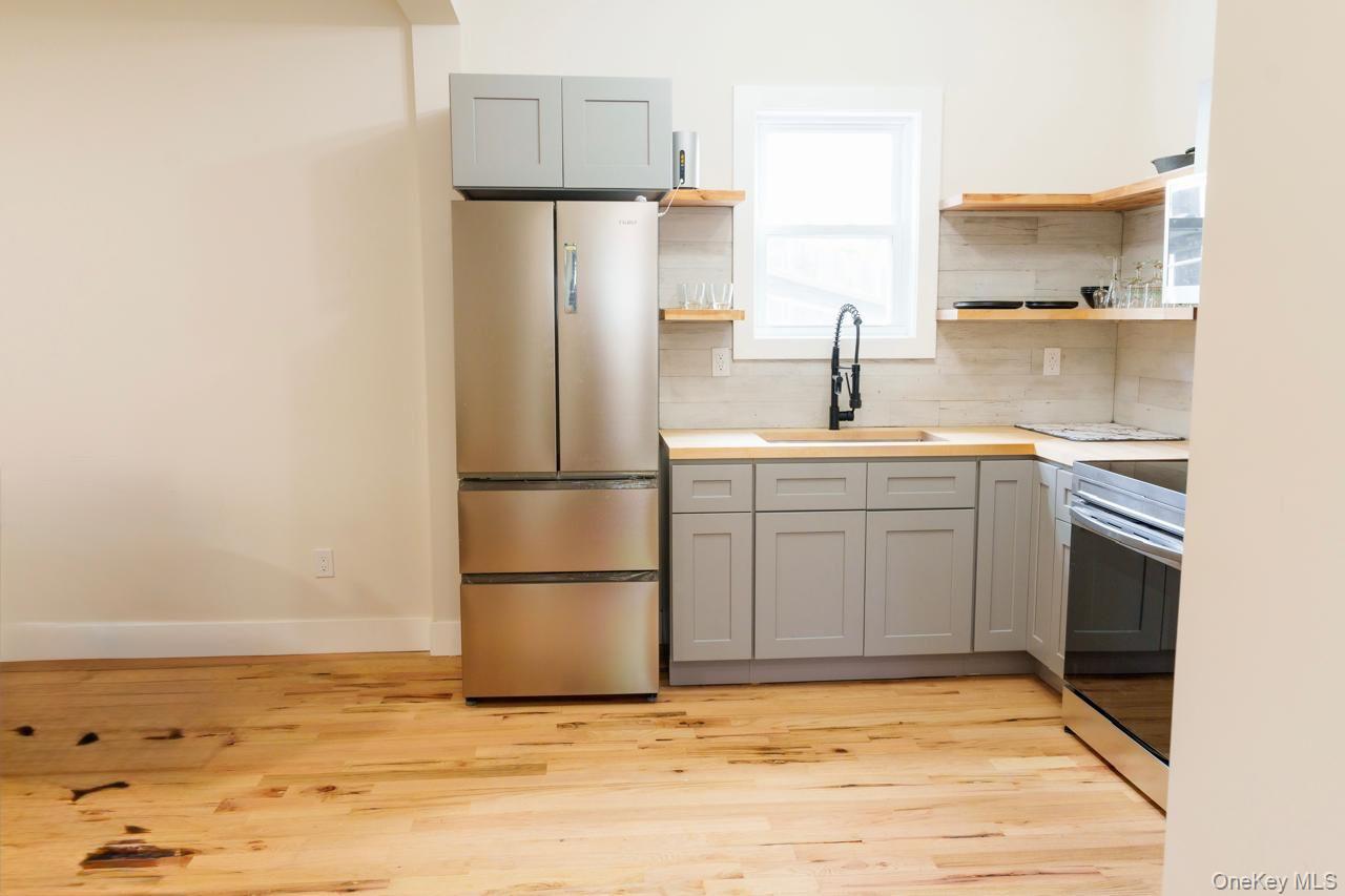 328 columbia Street Unit: 2