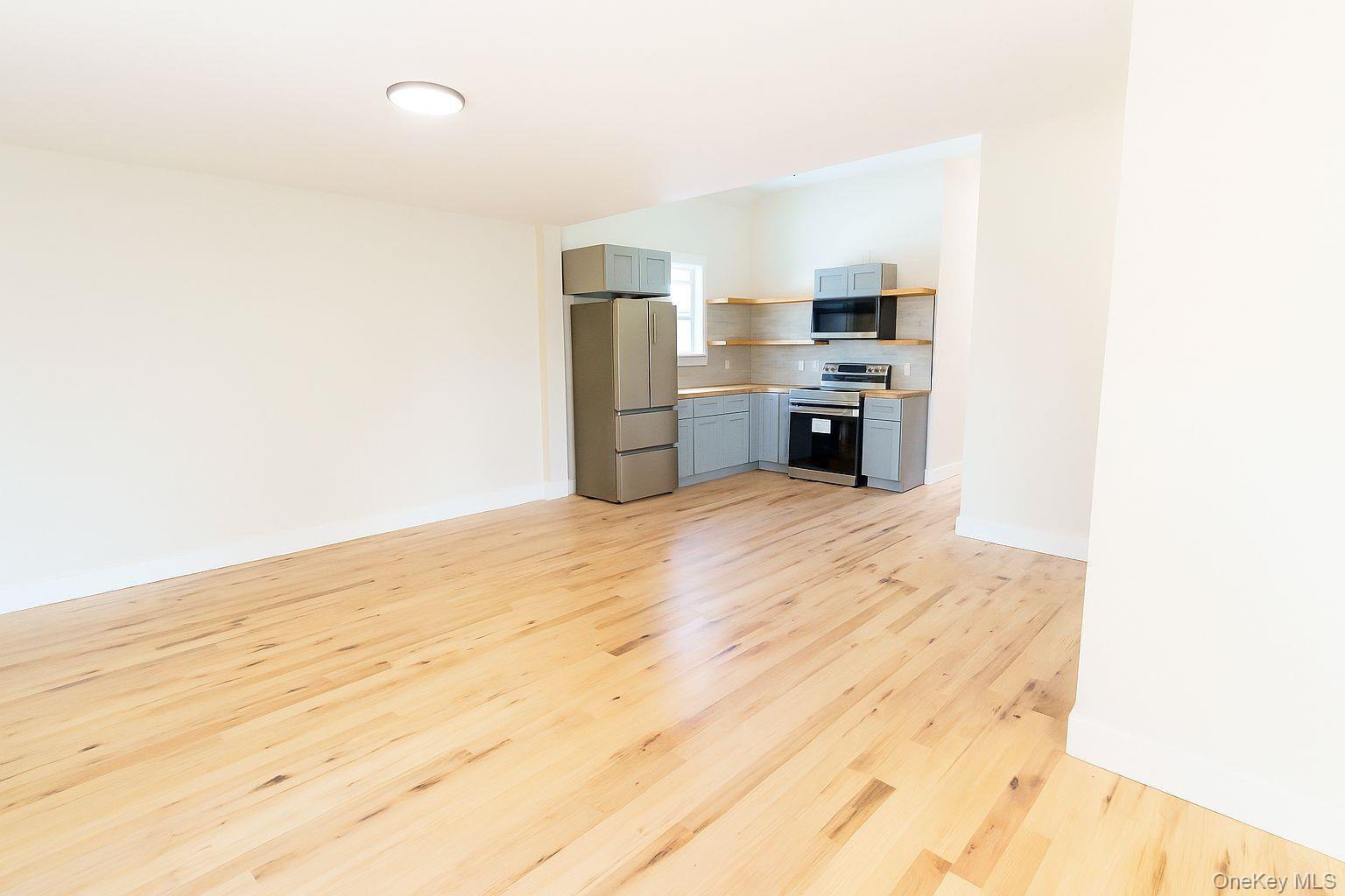 328 columbia Street Unit: 2