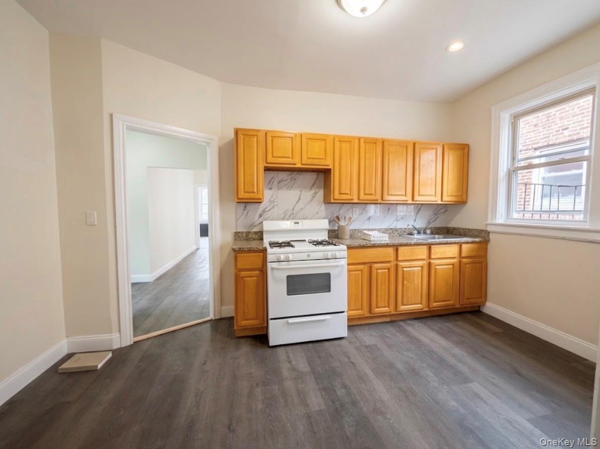 9 Morningside Avenue Unit: 2F