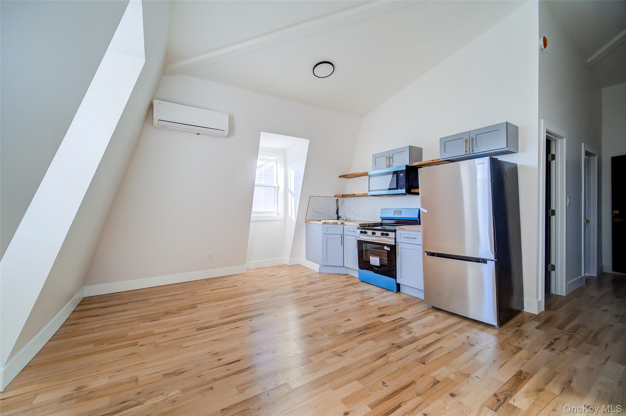 258 State Street Unit: 8