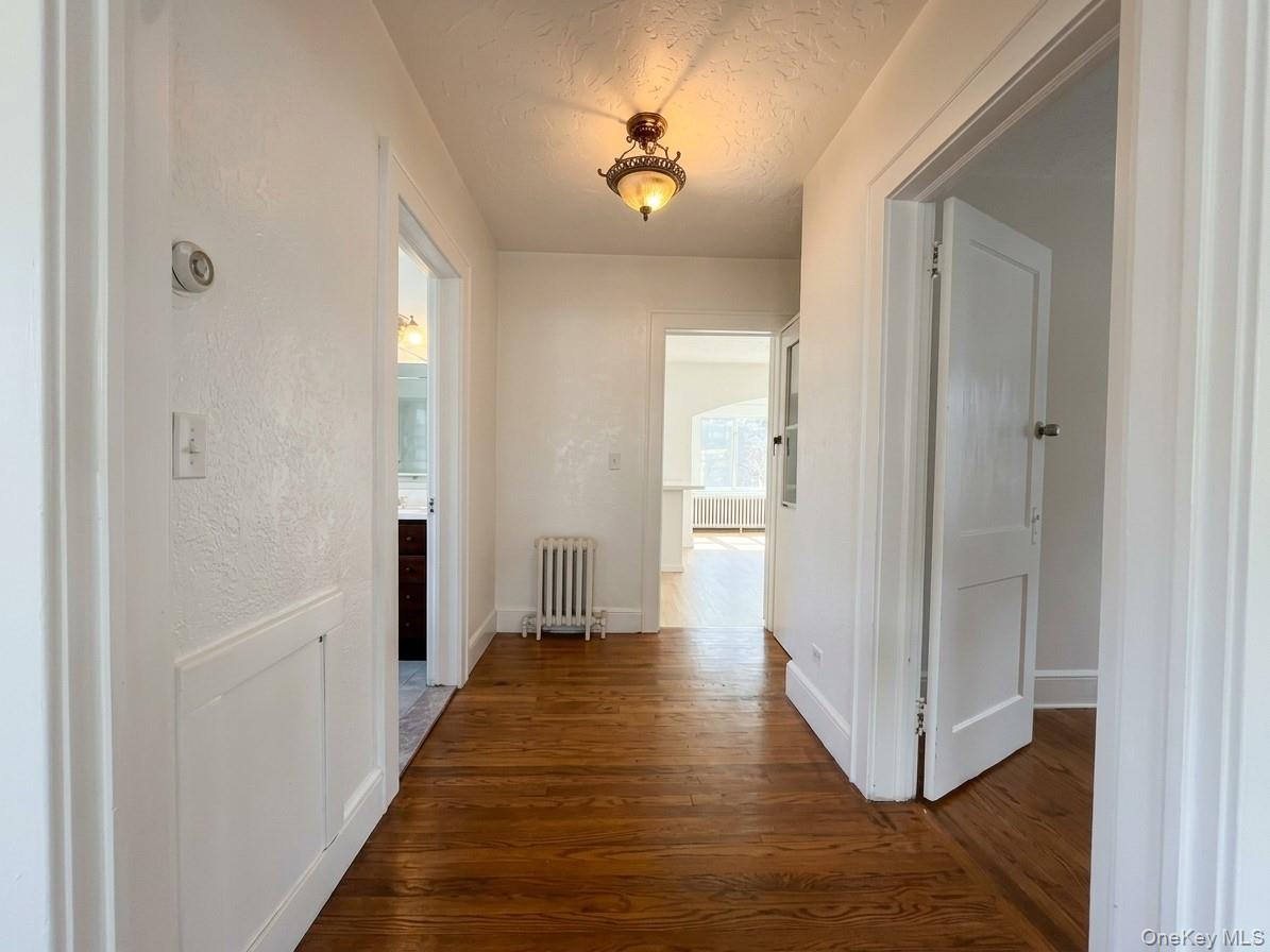 122 Greenvale Avenue Unit: Apt #2