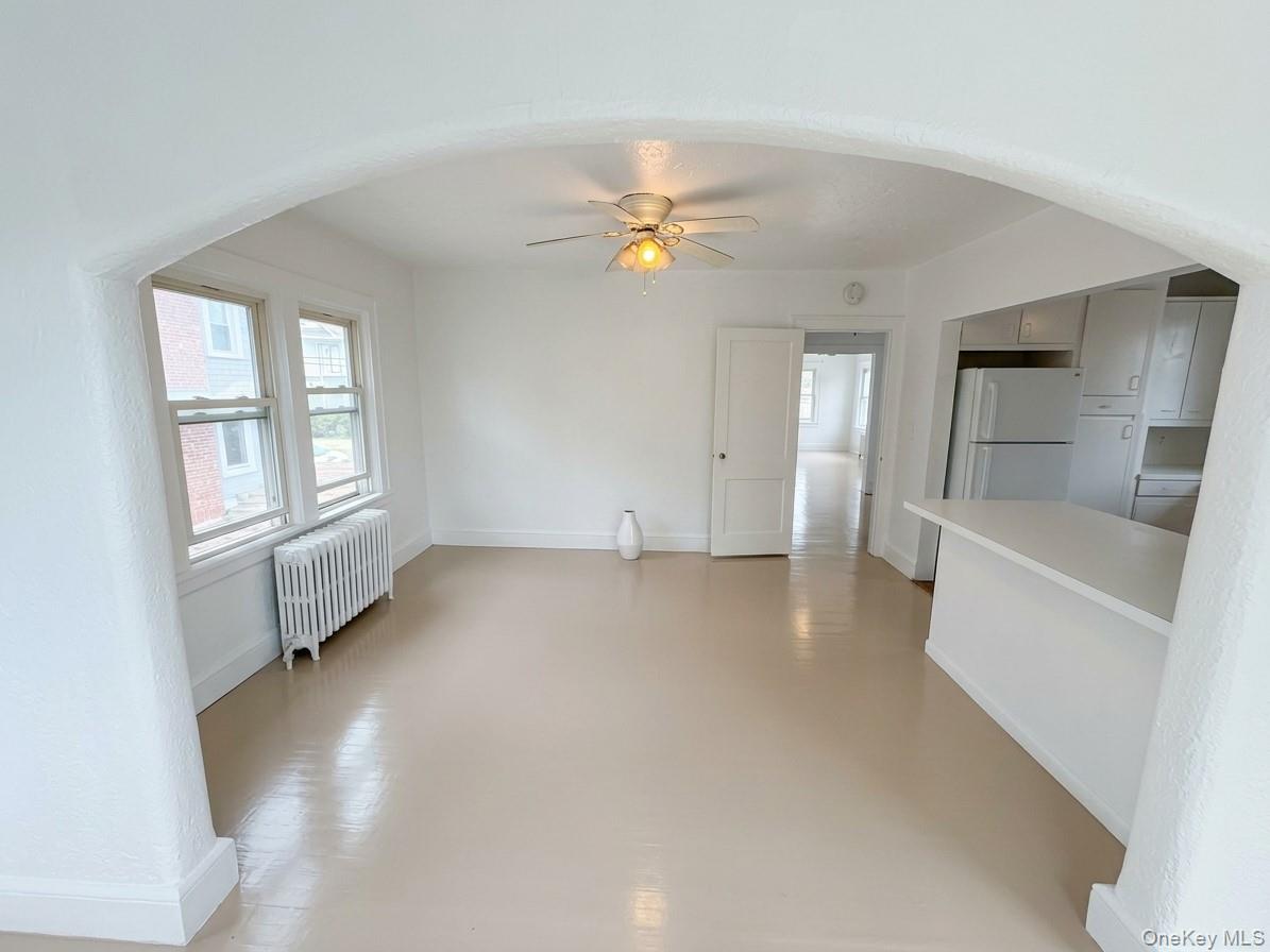 122 Greenvale Avenue Unit: Apt #2