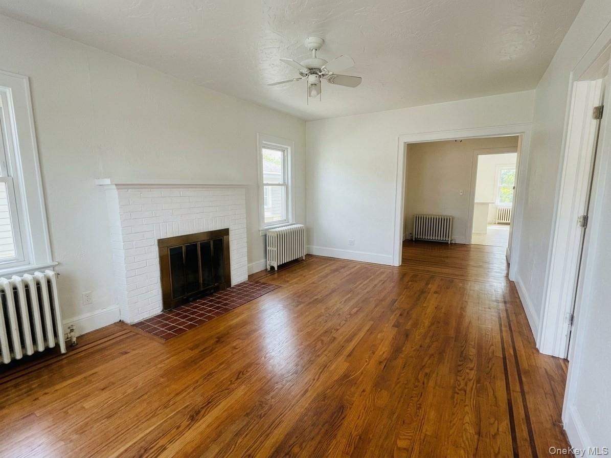 122 Greenvale Avenue Unit: Apt #2
