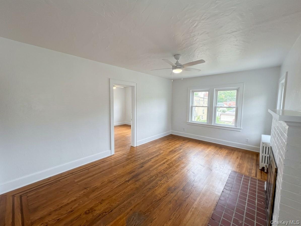 122 Greenvale Avenue Unit: Apt #2