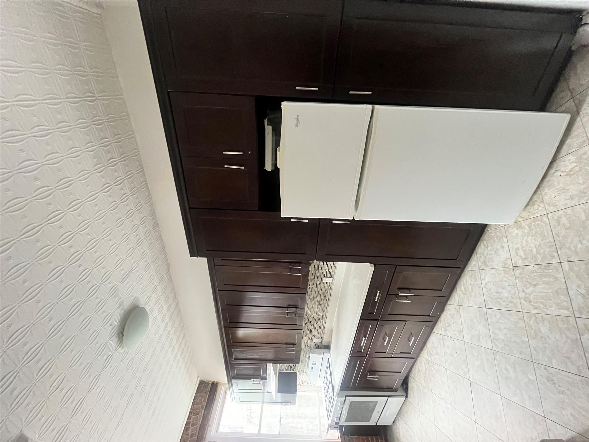 52 Main Street Unit: 3R