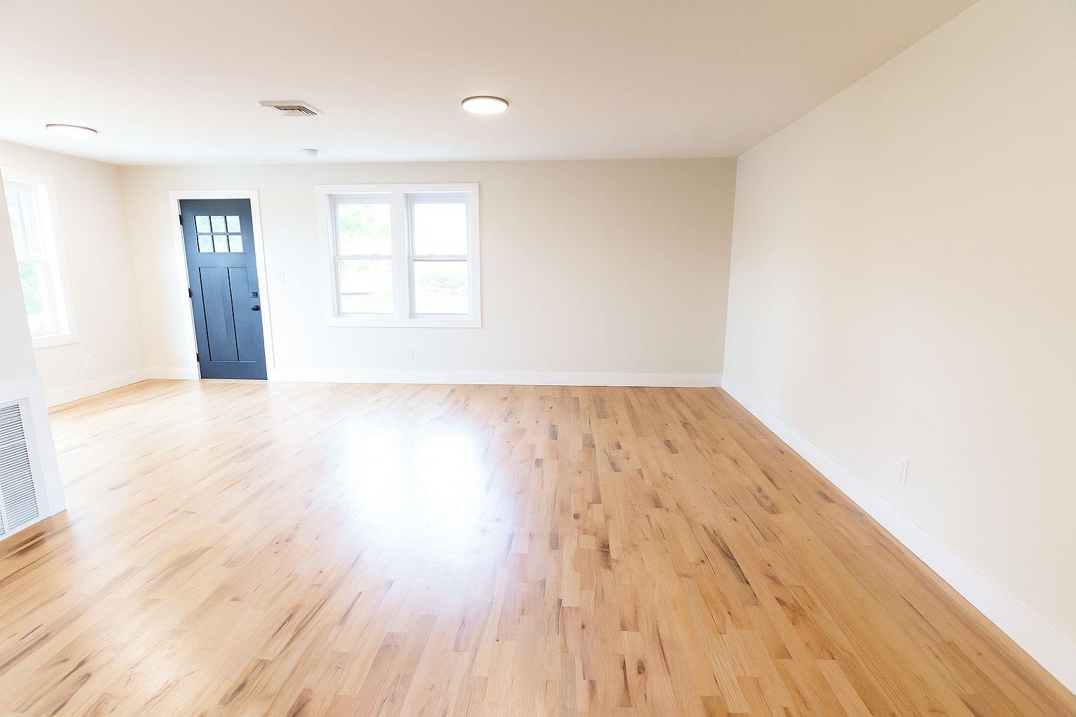 328 columbia Street Unit: 3