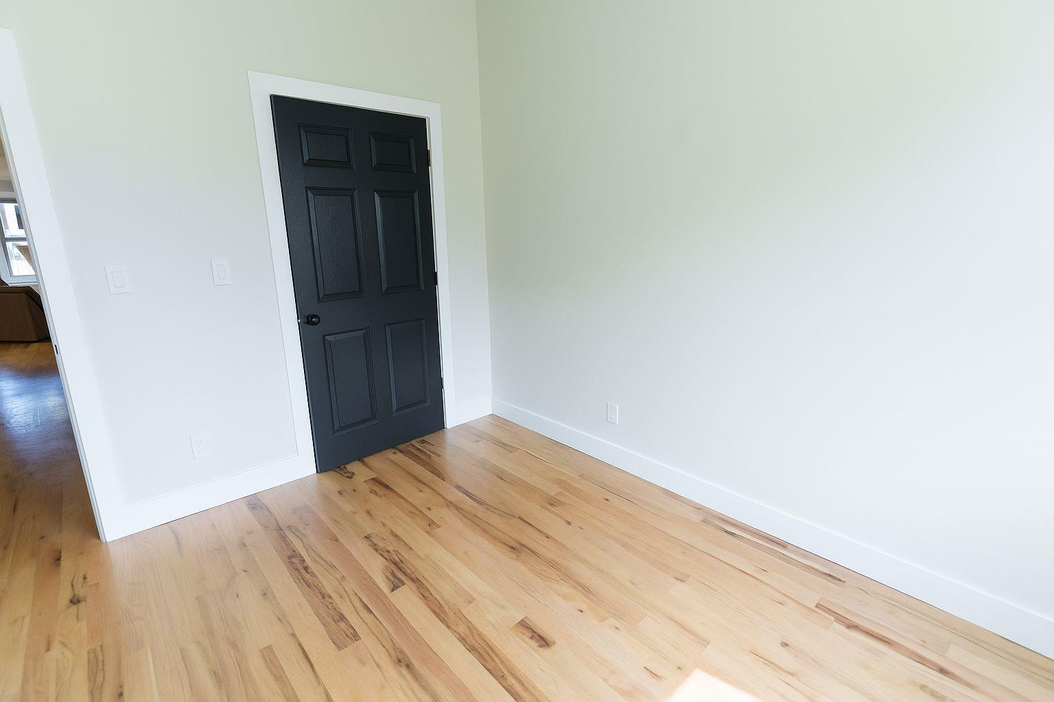 328 columbia Street Unit: 3
