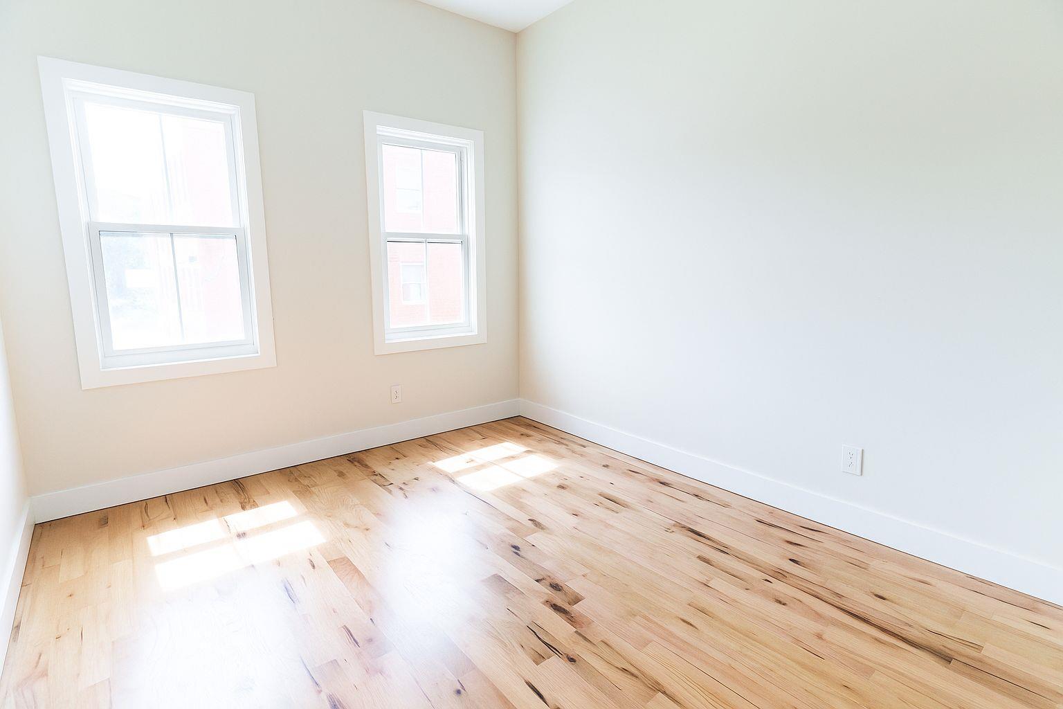 328 columbia Street Unit: 3