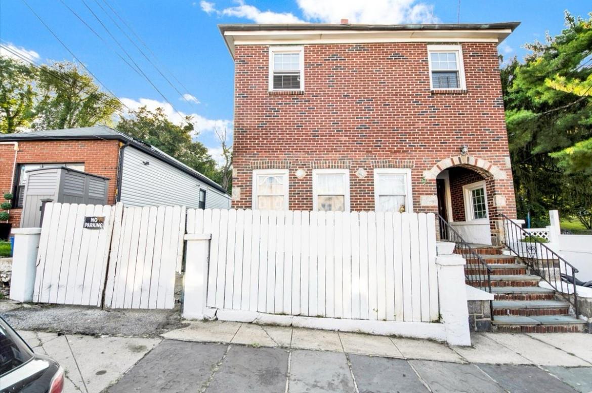 141 vineyard Ave