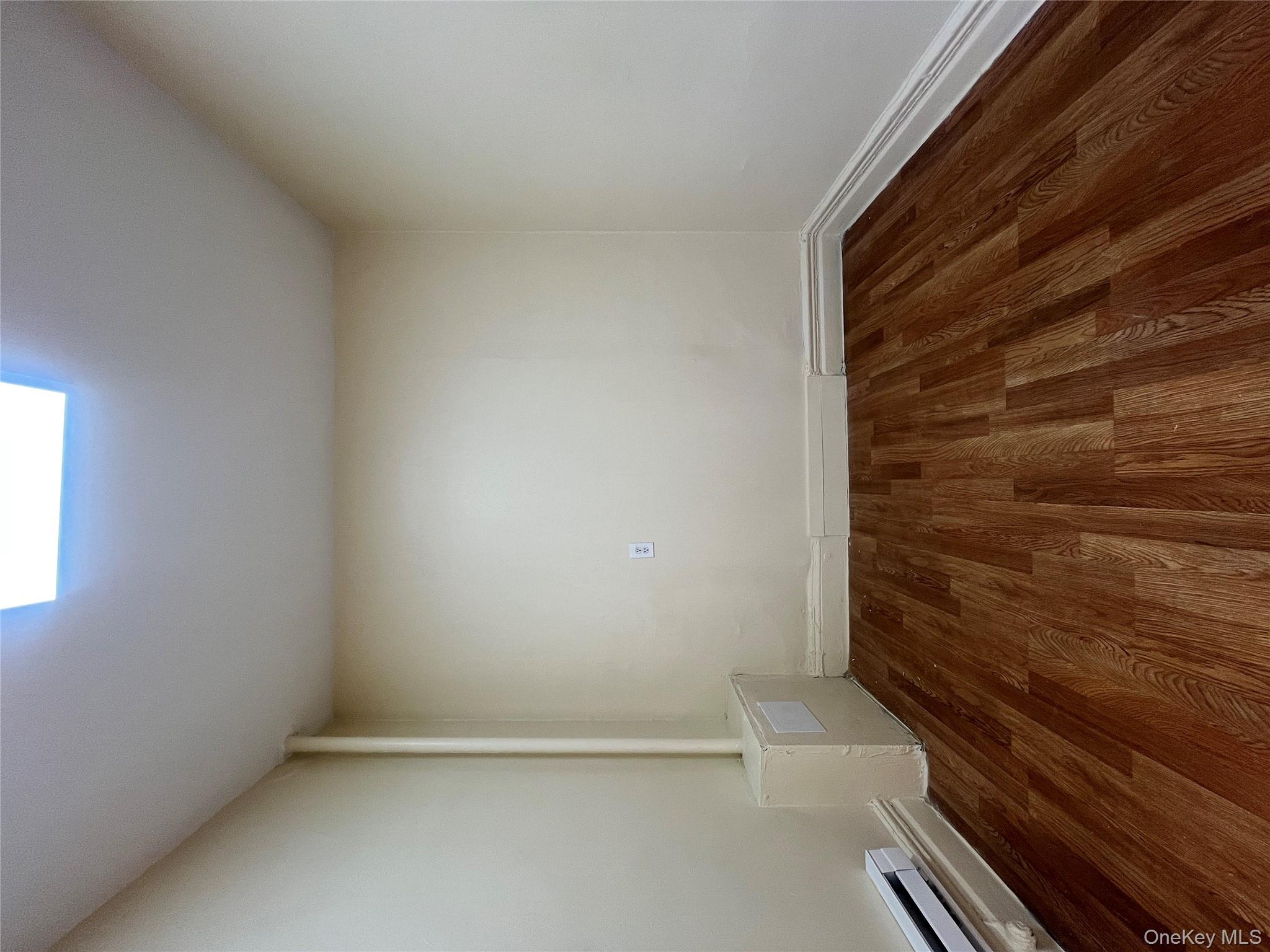 30 Kingsbridge Road Unit: 3