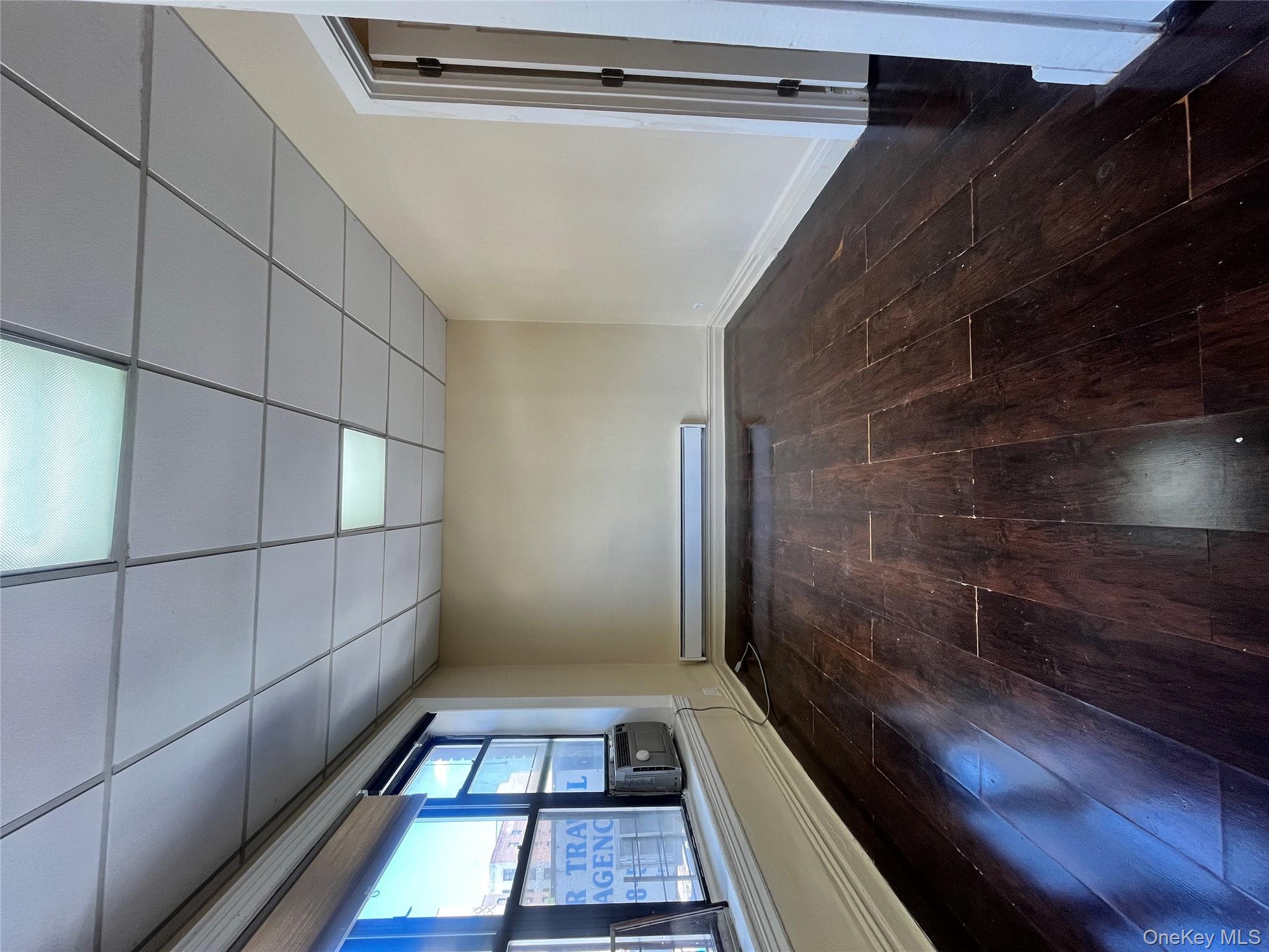 30 Kingsbridge Road Unit: 3