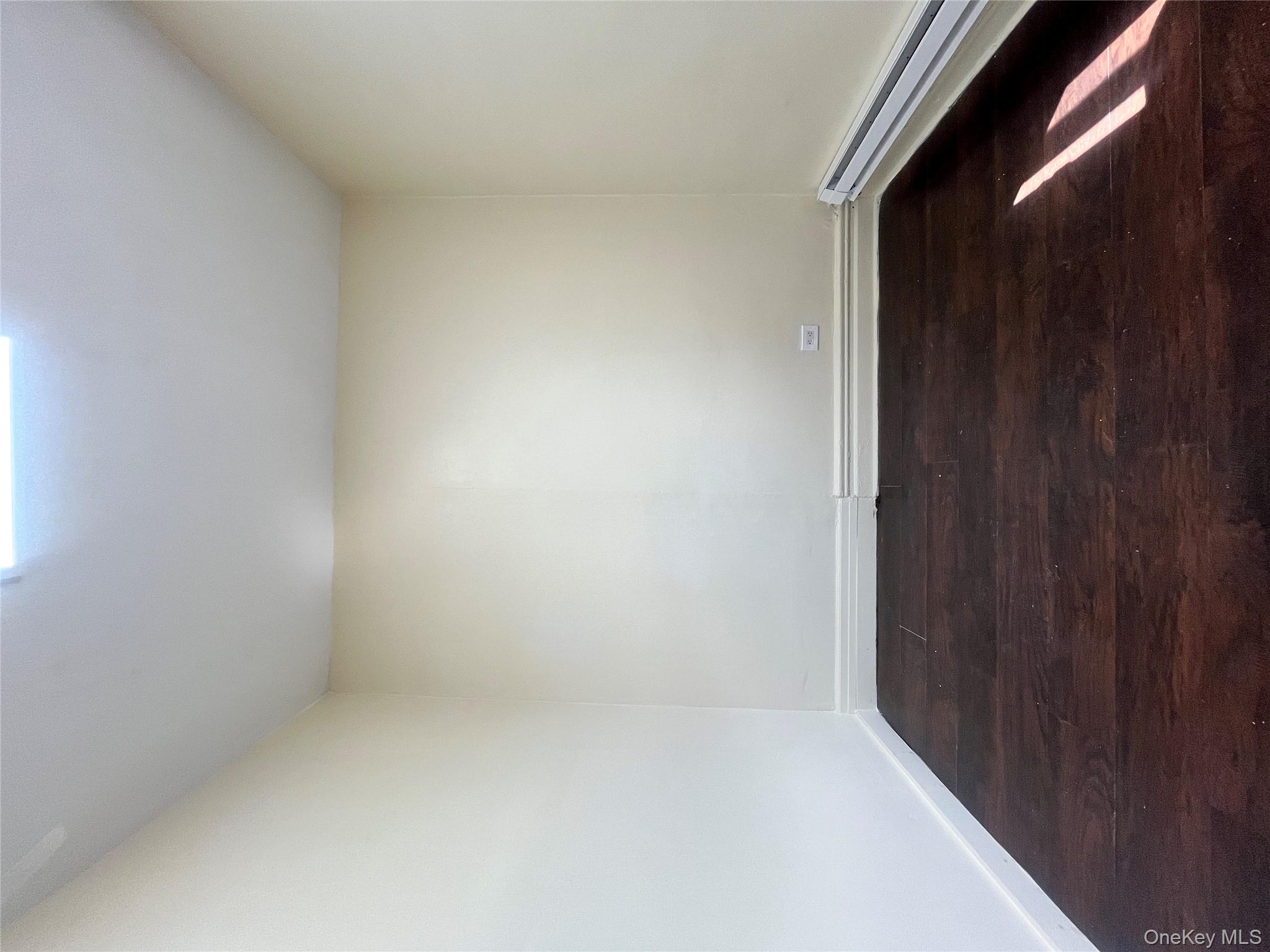 30 Kingsbridge Road Unit: 3