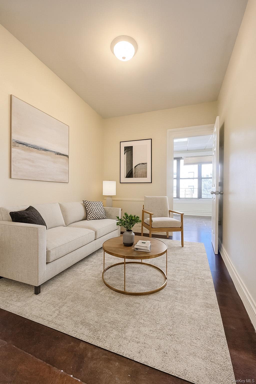 30 Kingsbridge Road Unit: 3