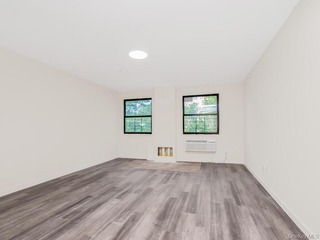 407 Warburton Avenue Unit: 5A