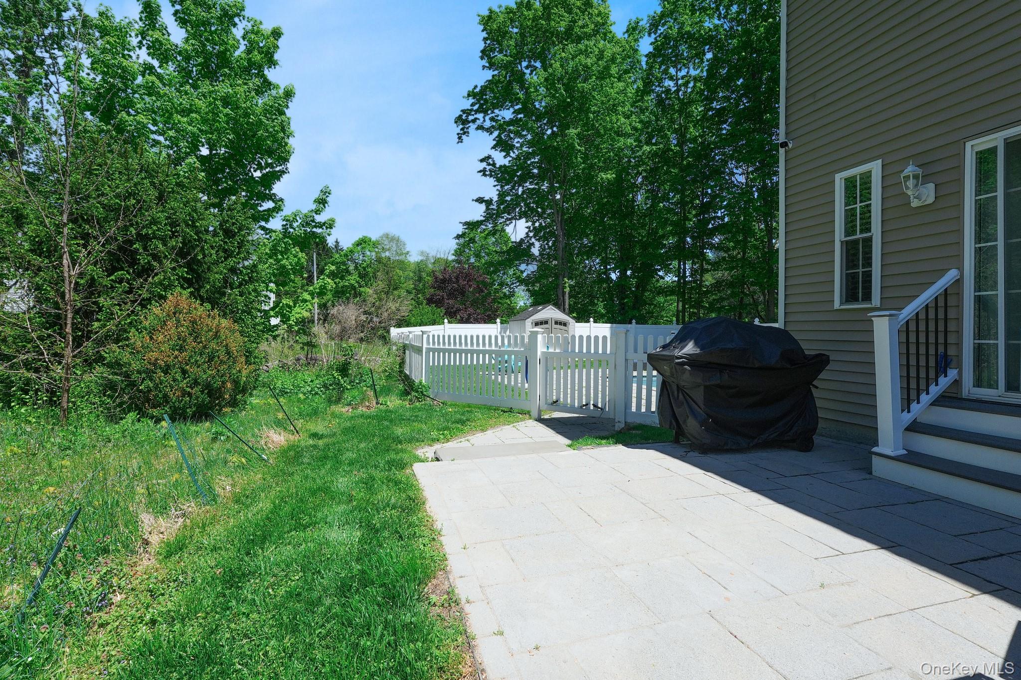 94 Robinson Lane