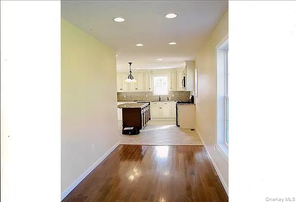 94 Robinson Lane