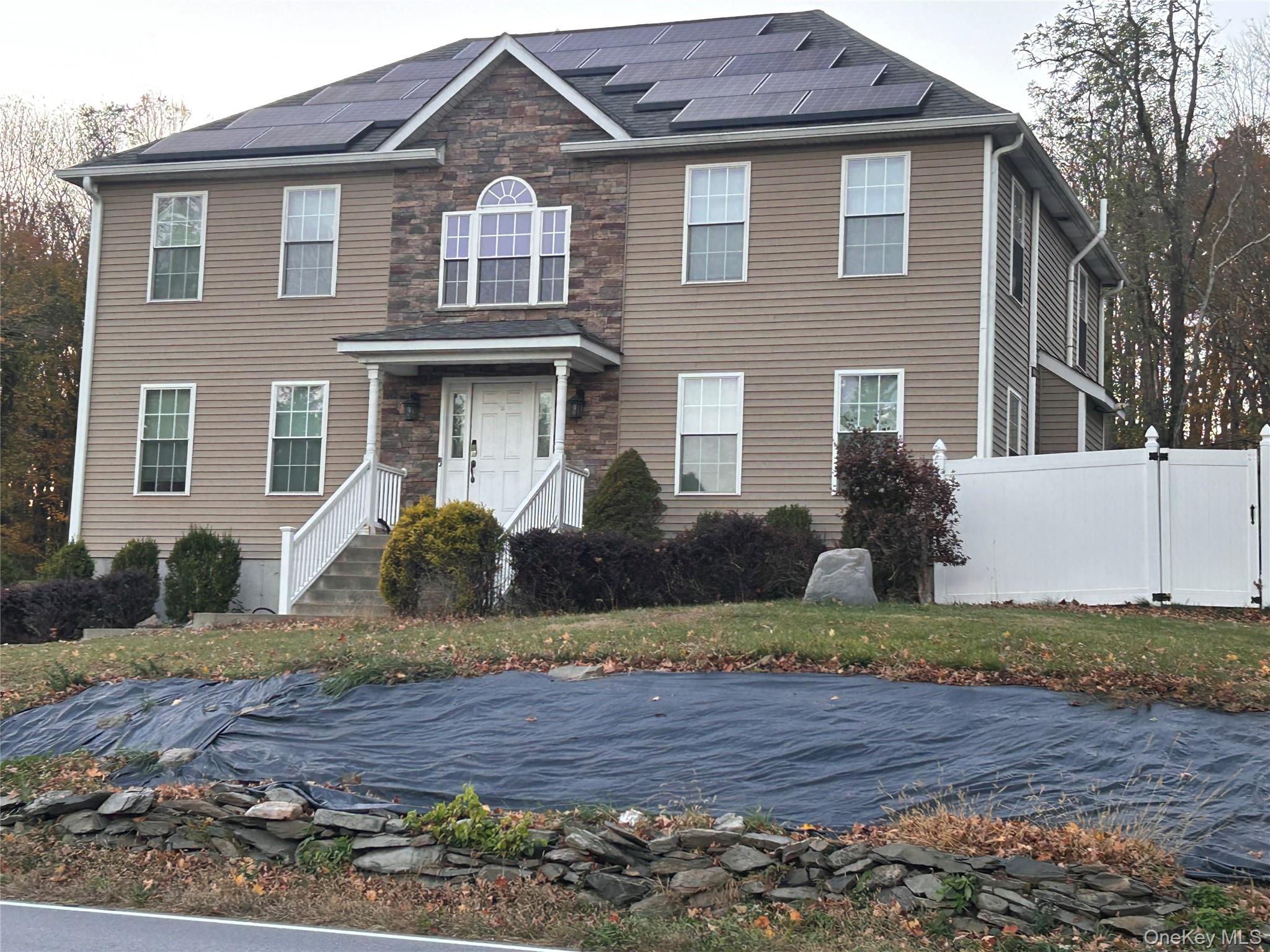 94 Robinson Lane