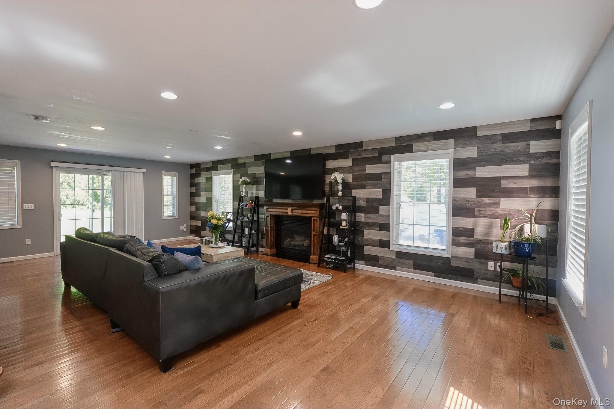 94 Robinson Lane