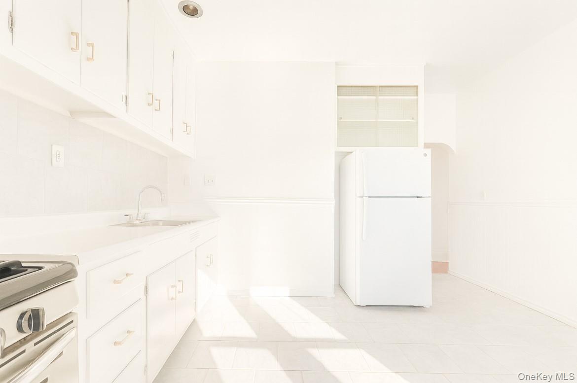 194 Summit Avenue Unit: 2