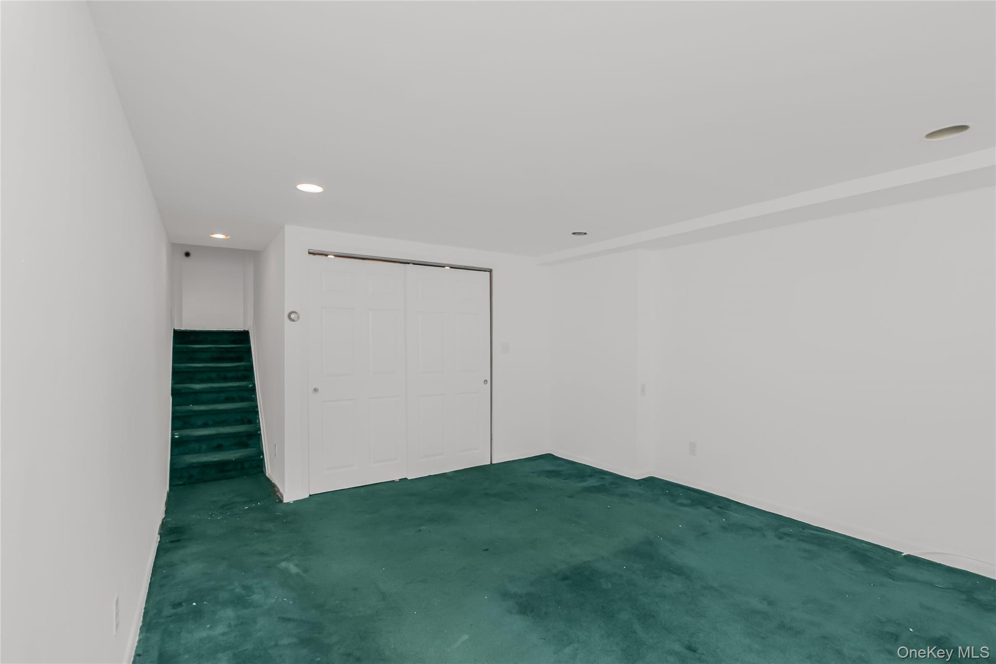 305 Glenbrook Avenue