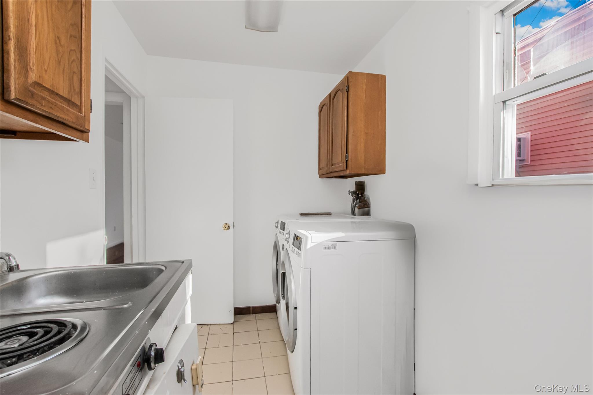 305 Glenbrook Avenue