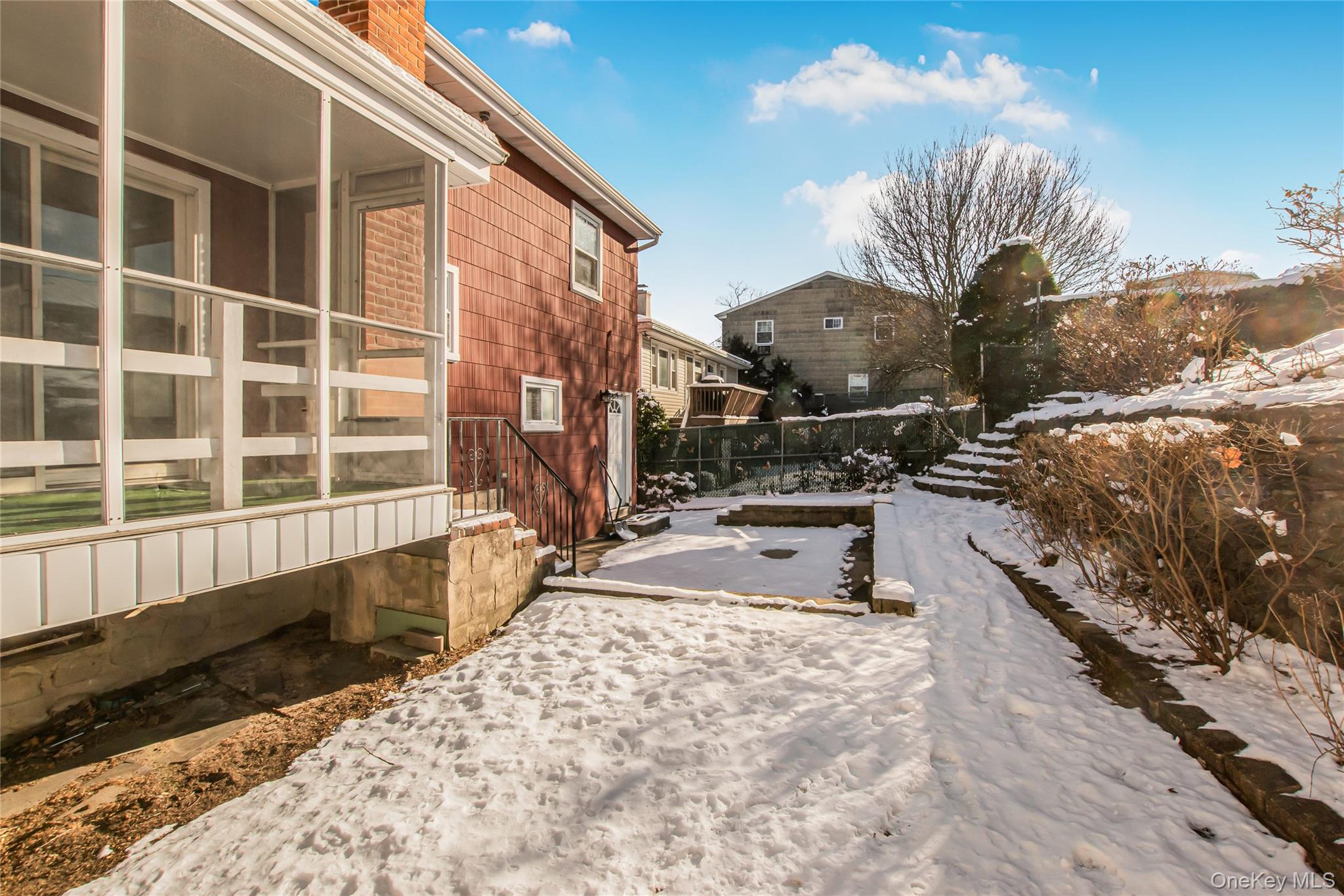 305 Glenbrook Avenue