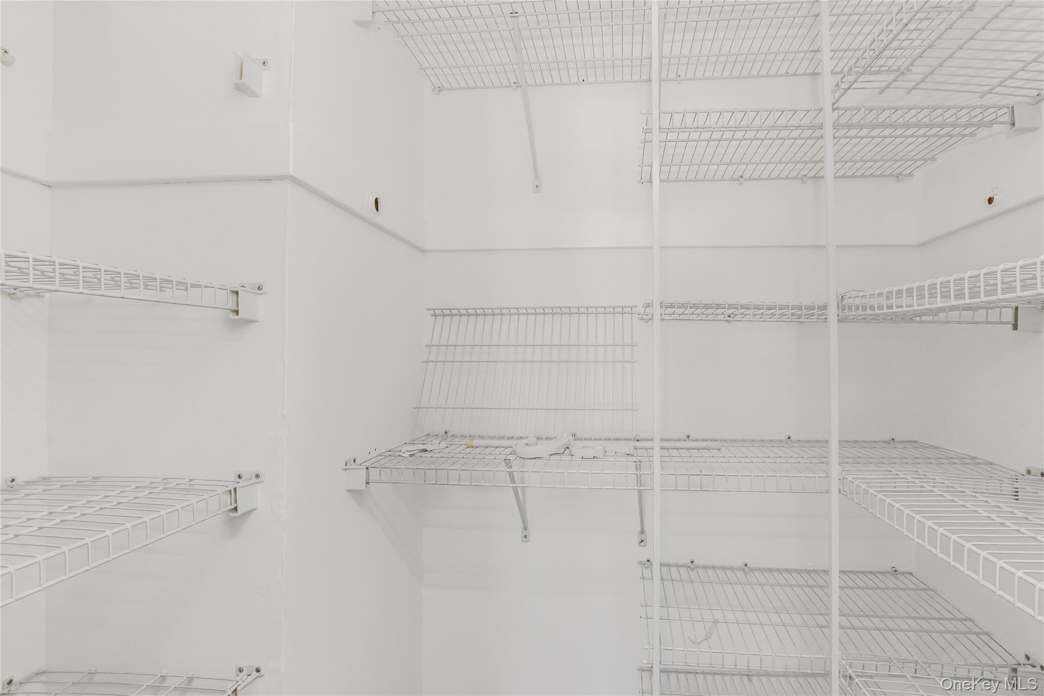 305 Glenbrook Avenue