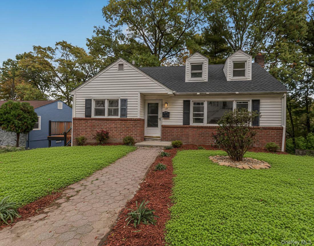 25 Linn ( aka 183 Putnam Avenue) Place