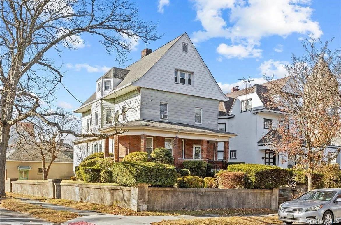 194 Summit Avenue Unit: 2