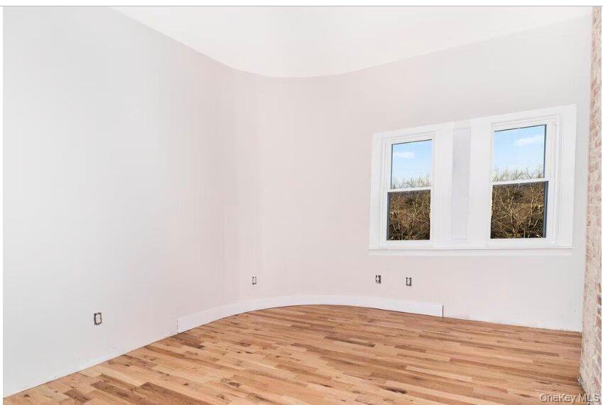 154 Woodworth Avenue