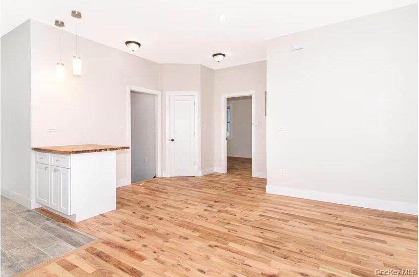 154 Woodworth Avenue