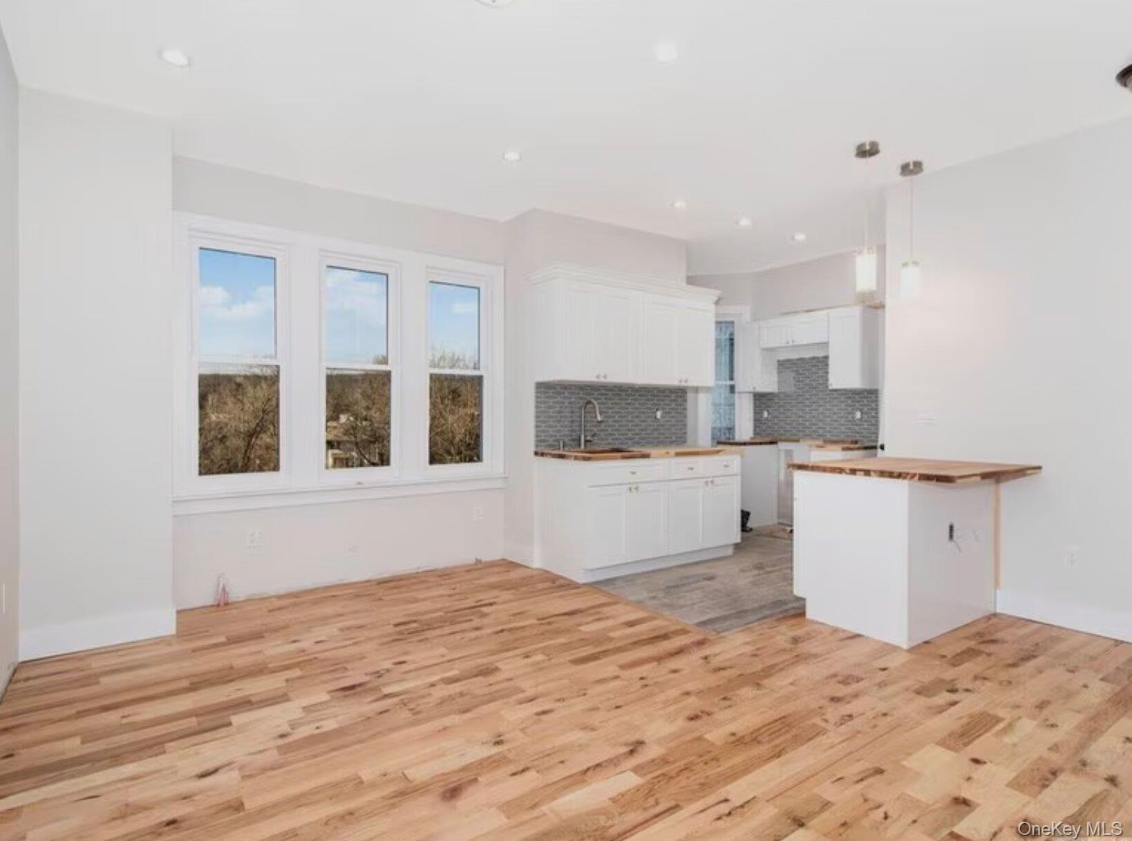 154 Woodworth Avenue