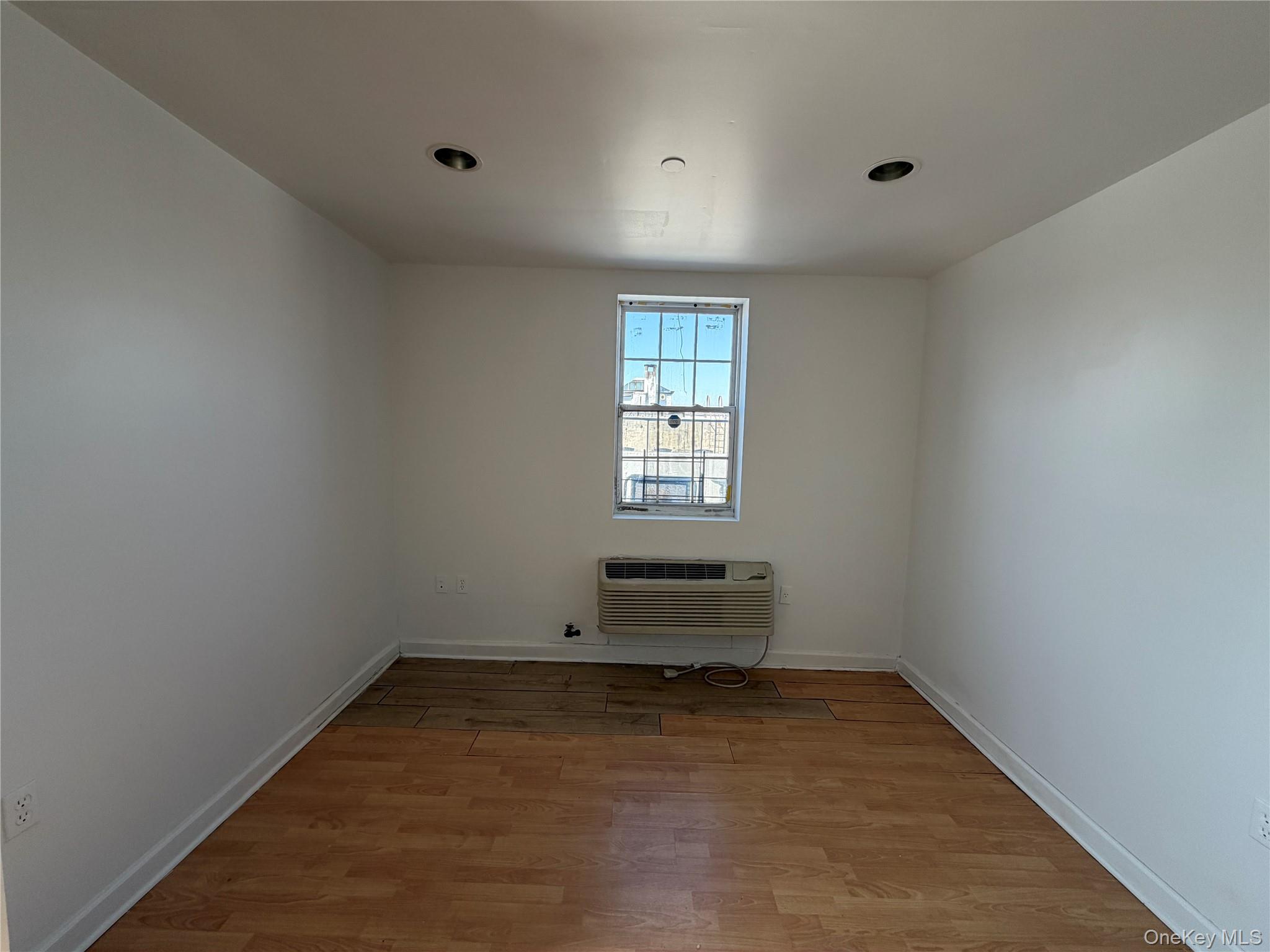 2381 Belmont Avenue Unit: 6A