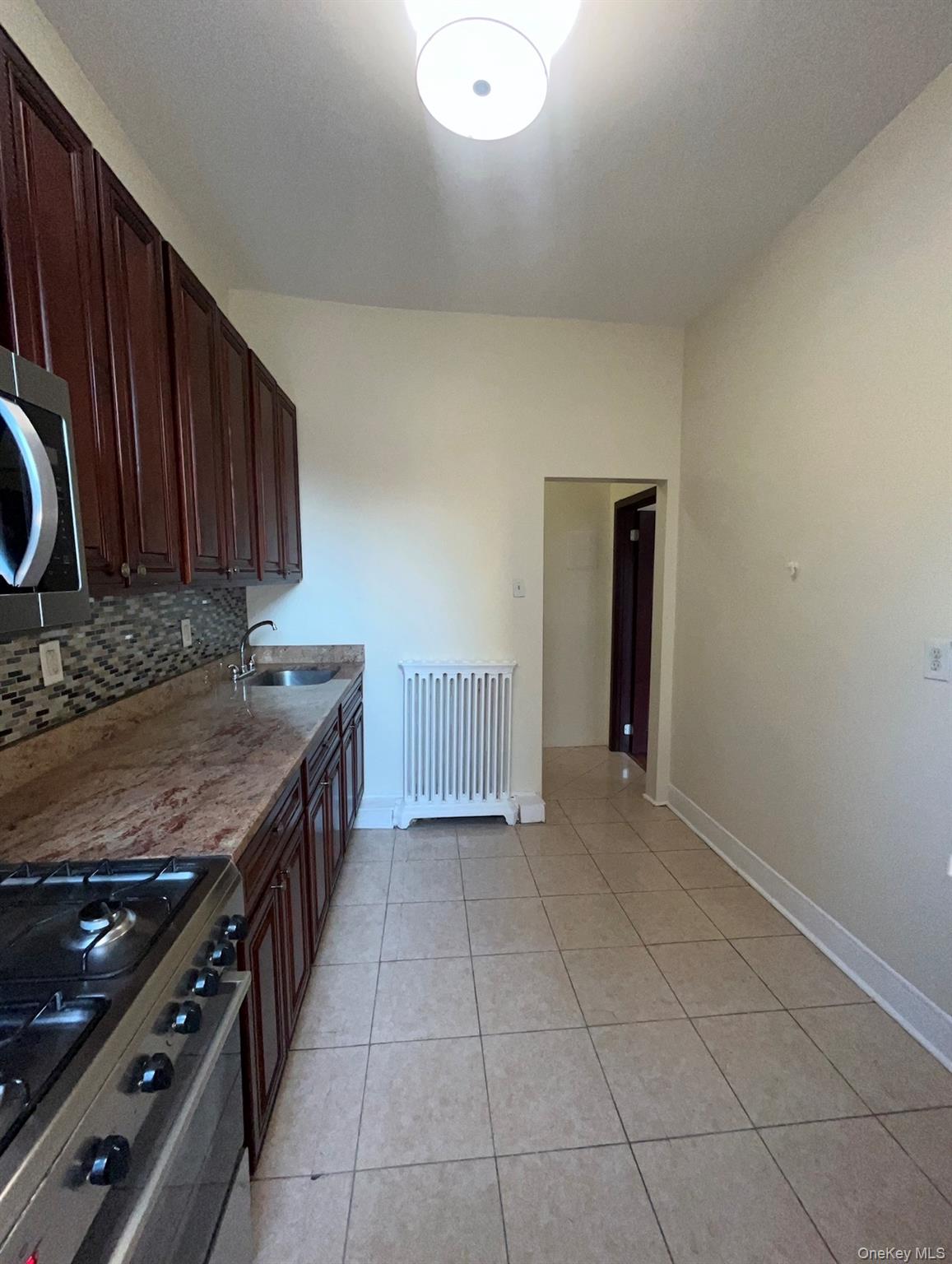 50 Main Street Unit: 3R