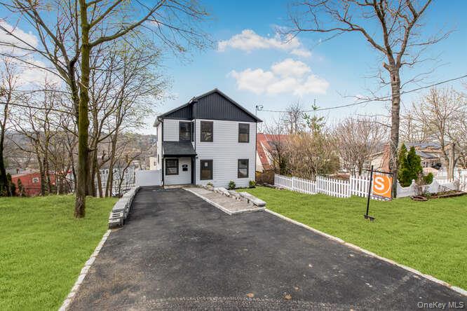 32 Hunt (aka ) 91 Ridgeview Avenue