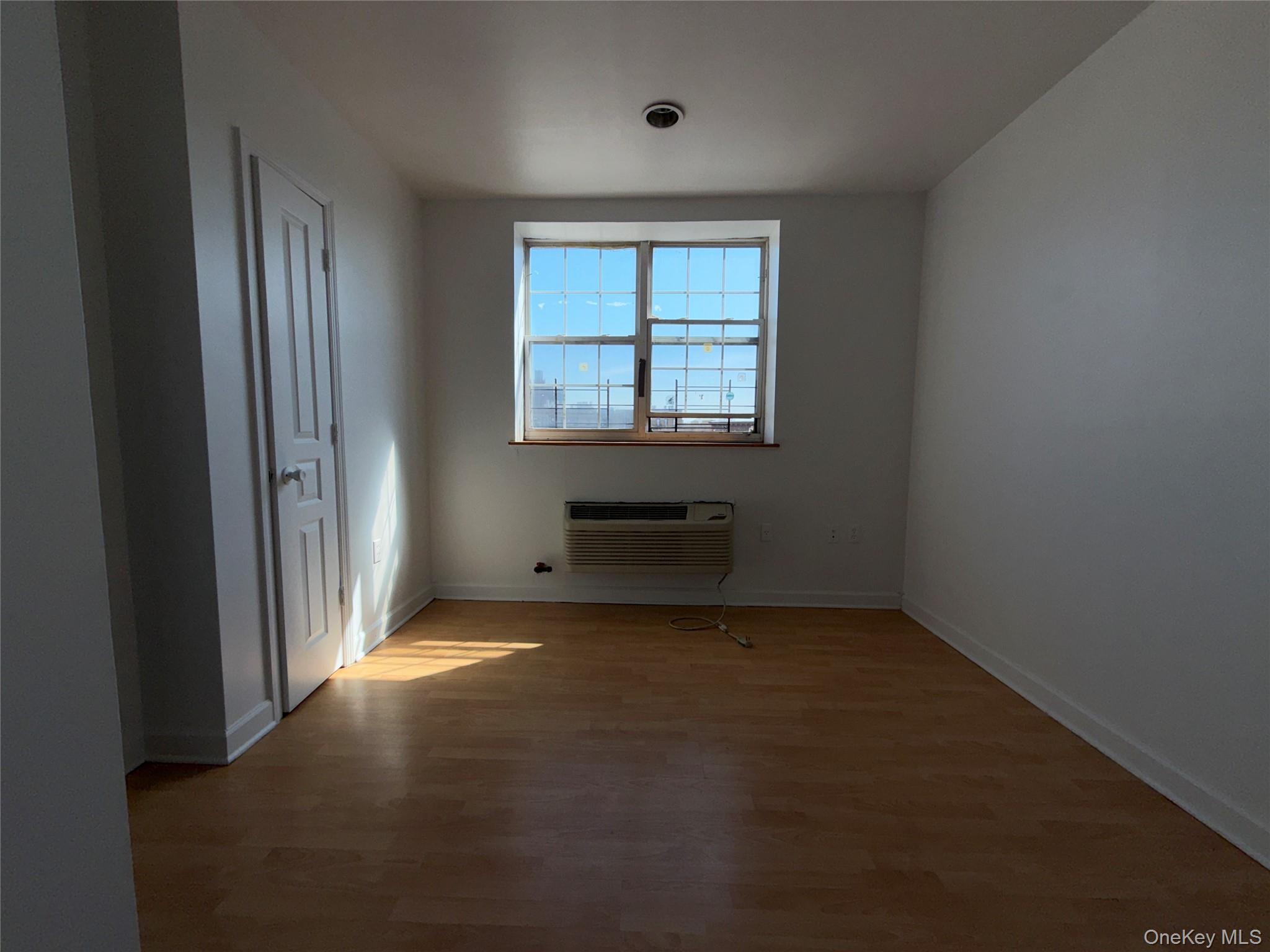 2381 Belmont Avenue Unit: 6A
