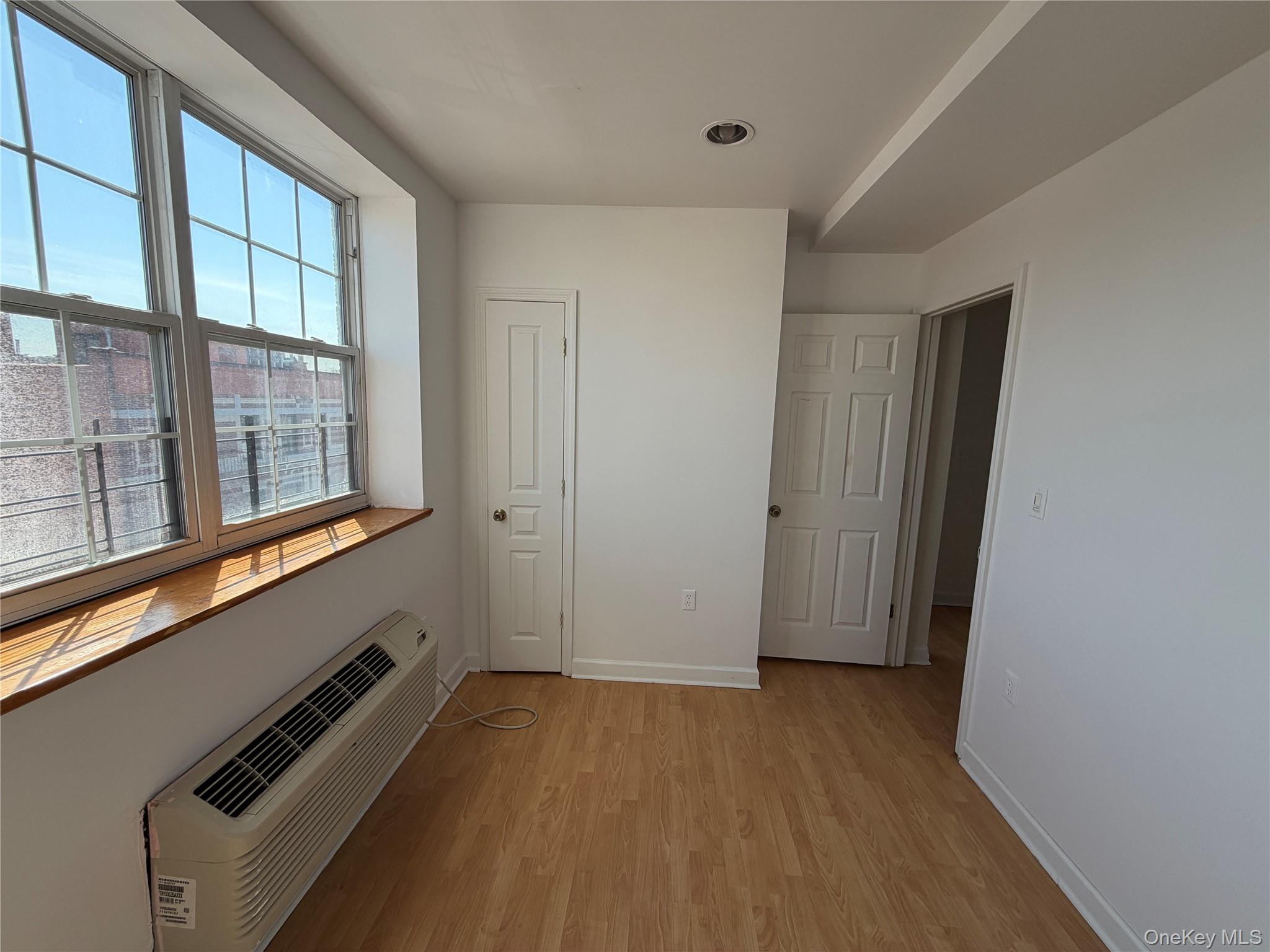 2381 Belmont Avenue Unit: 6A